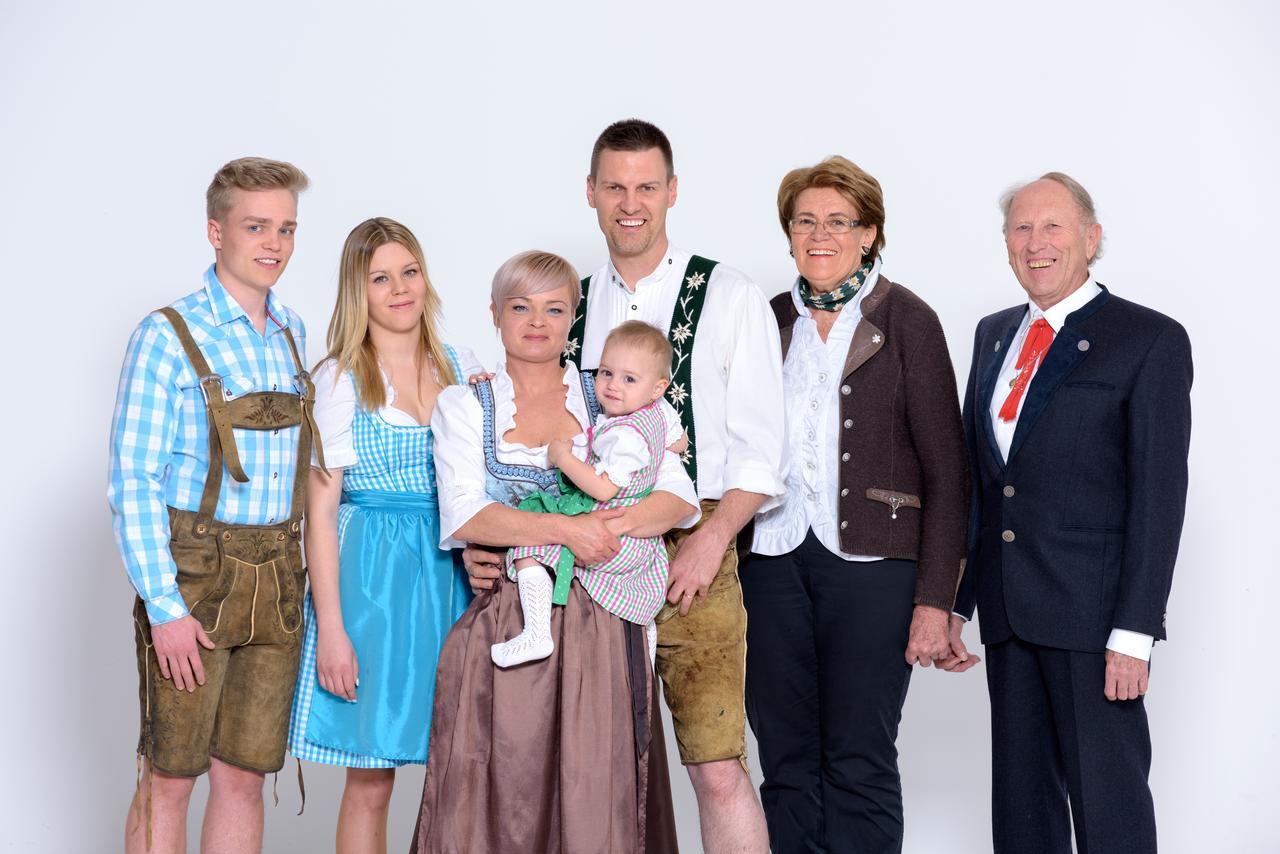 Berghues Schratt - Einfach Anders - Ihr Vegetarisches Und Veganes Biohotel Oberstaufen Exterior foto